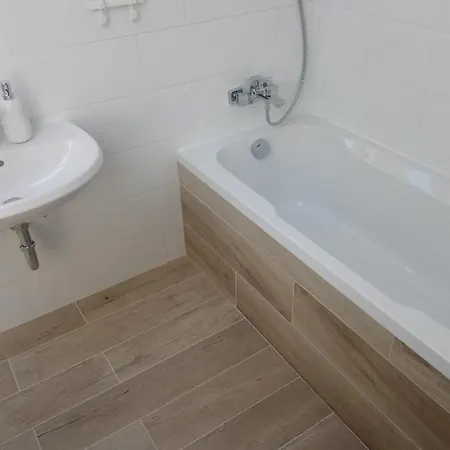 Semesterbostad Diana Lak Ii. Szigethalom