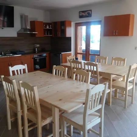 Diana Lak Ii. Semesterbostad