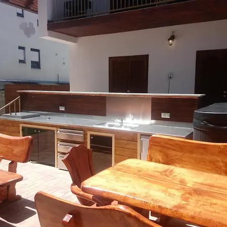 Diana Lak Ii. Semesterbostad Szigethalom