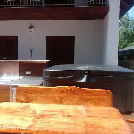 Semesterbostad Diana Lak Ii. Szigethalom