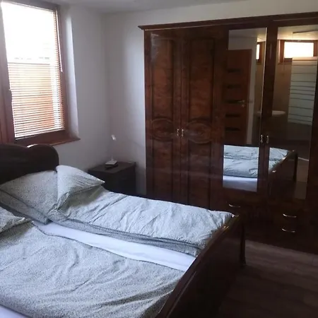 Diana Lak Ii. Semesterbostad