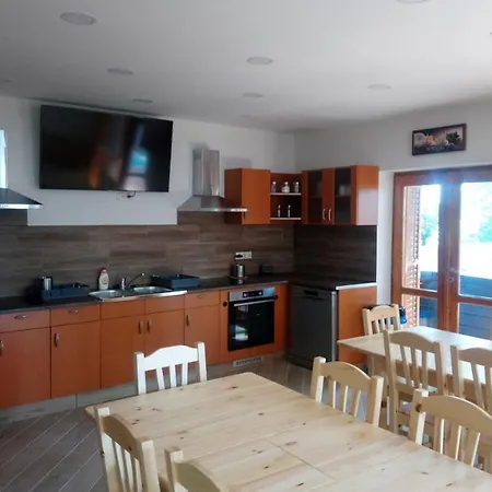 Diana Lak Ii. Semesterbostad Szigethalom